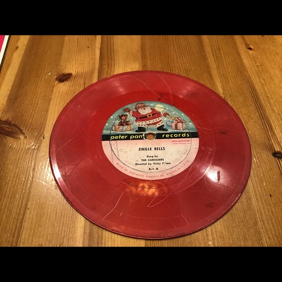 VINTAGE CHRISTMAS VINYL 45rpm RECORDS EPHEMERA DISPLAY - Picture 3 of 6